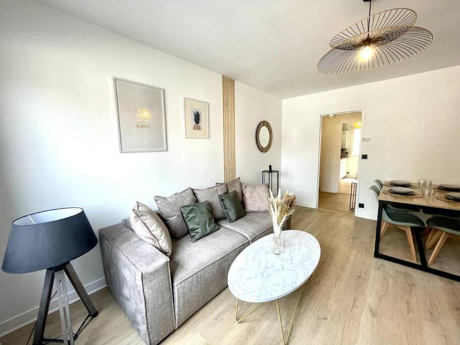 L'Instant Present - Calme & Elegant Proche Gare Apartment Roanne Exterior photo